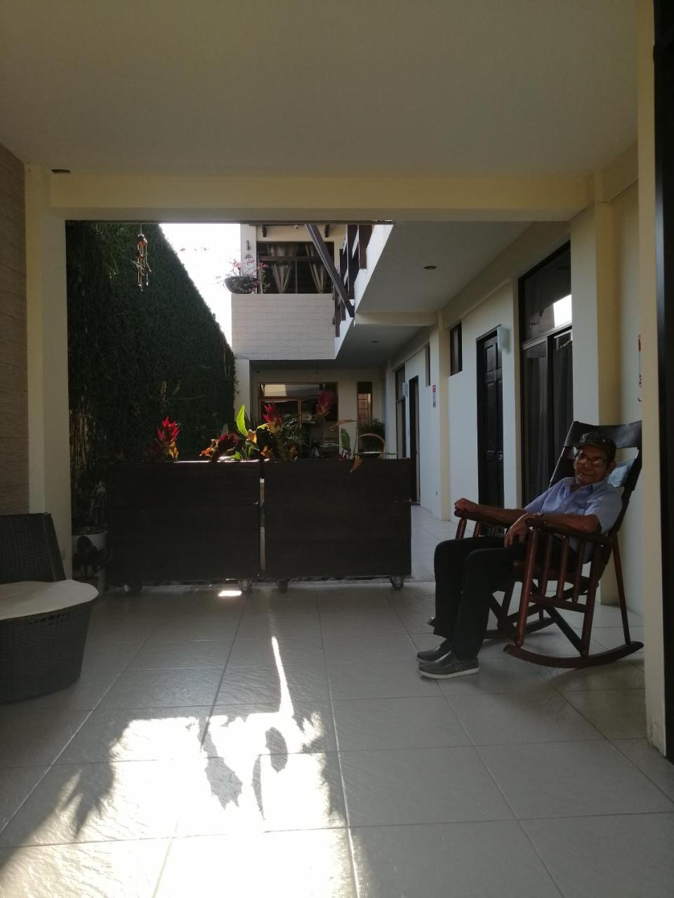 Cabinas Gosen Puntarenas Buitenkant foto