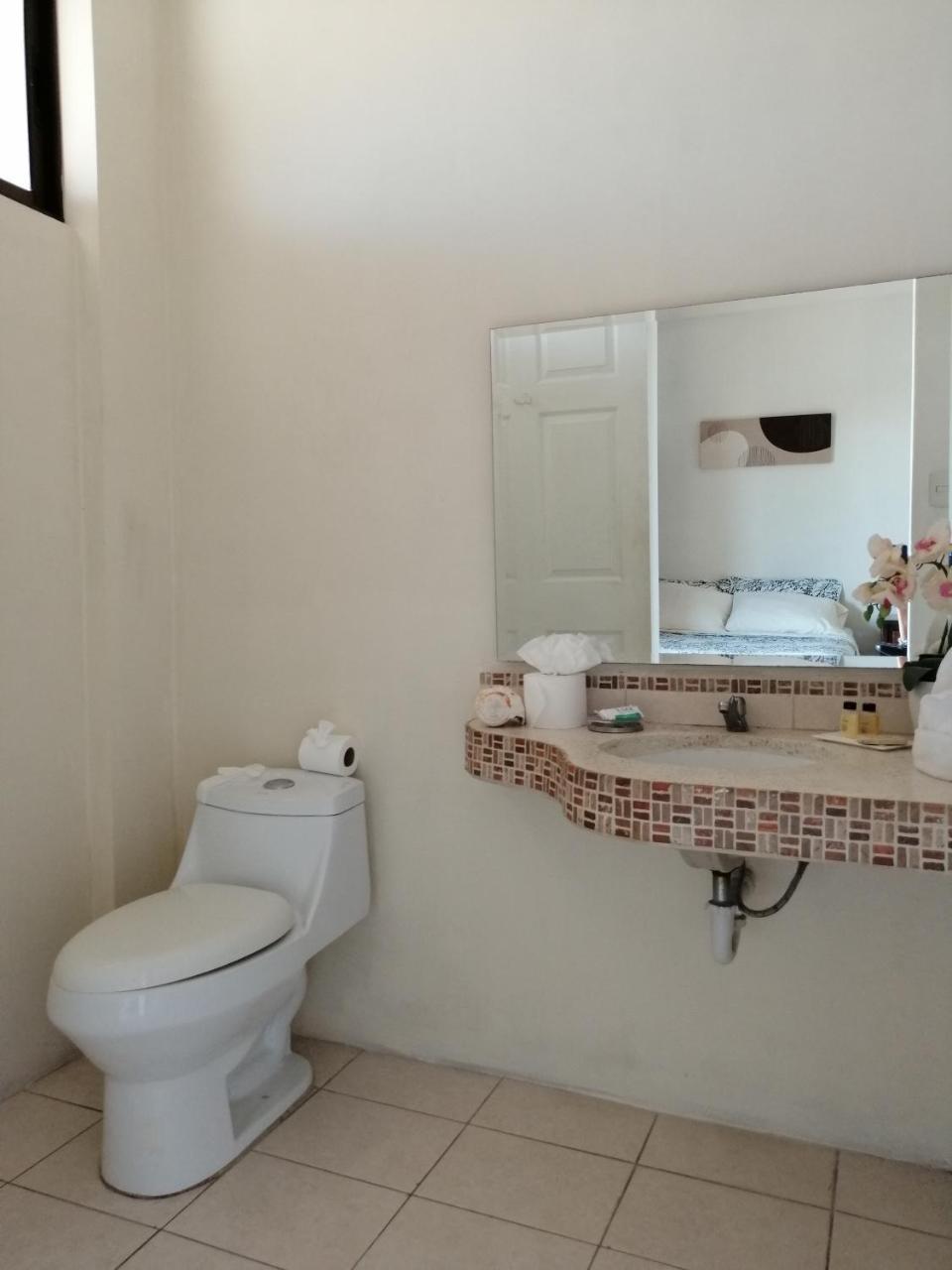 Cabinas Gosen Puntarenas Buitenkant foto